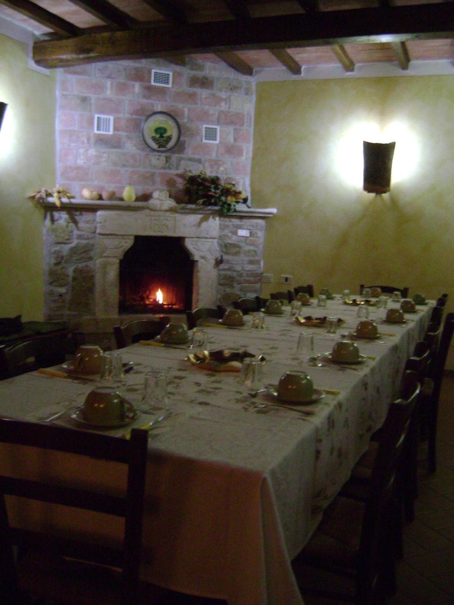 Agriturismo Casa Fibbianello Semproniano Dış mekan fotoğraf